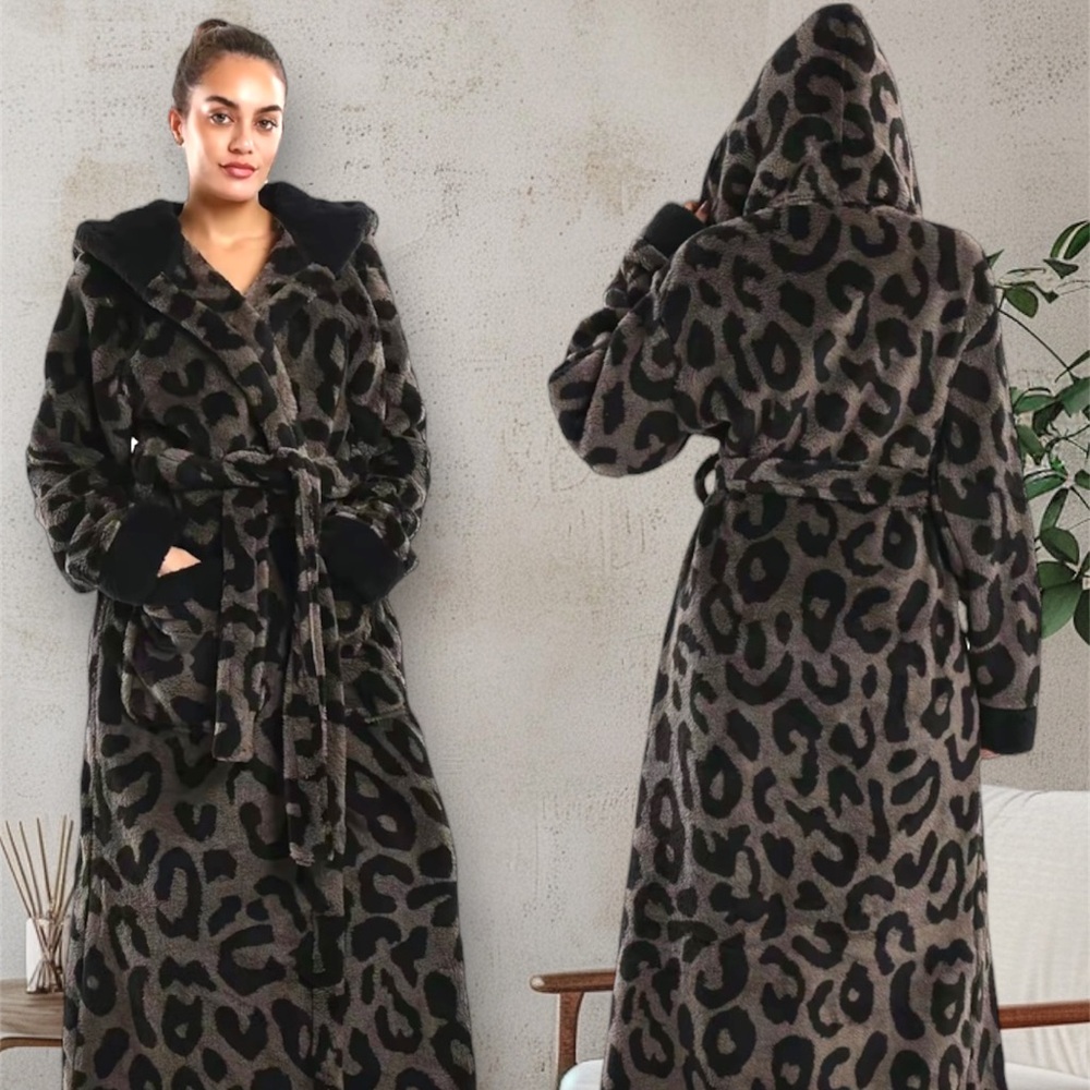 Women's Elegant Leopard Hooded Robe